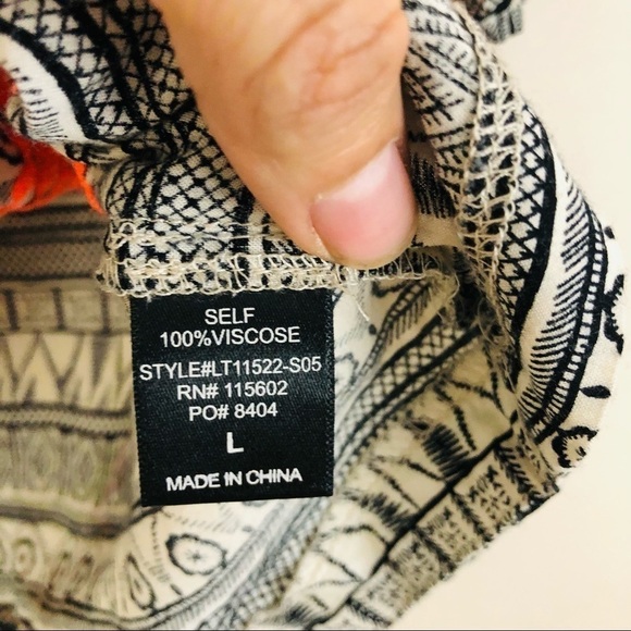 Lush by Anthropologie geometric tribal design crop top women’s size Large - Picture 7 of 10